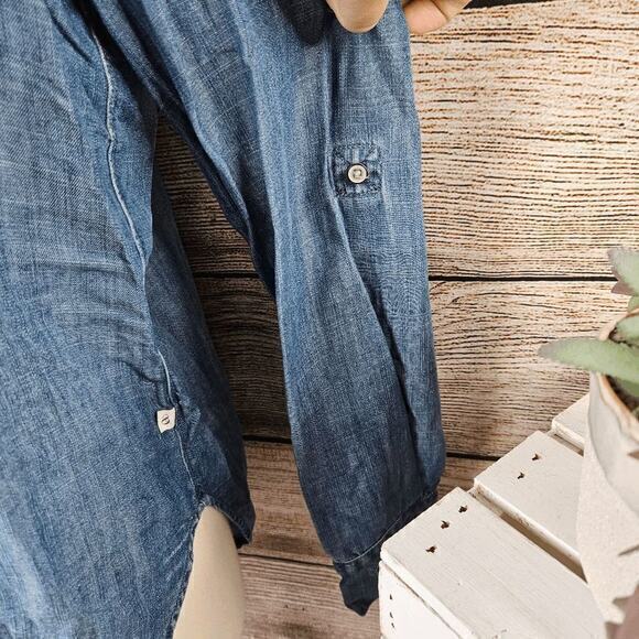 Lou & Grey Women's Split Neck Roll Tab Sleeve Chambray Top Size Extra Small - Picture 3 of 7